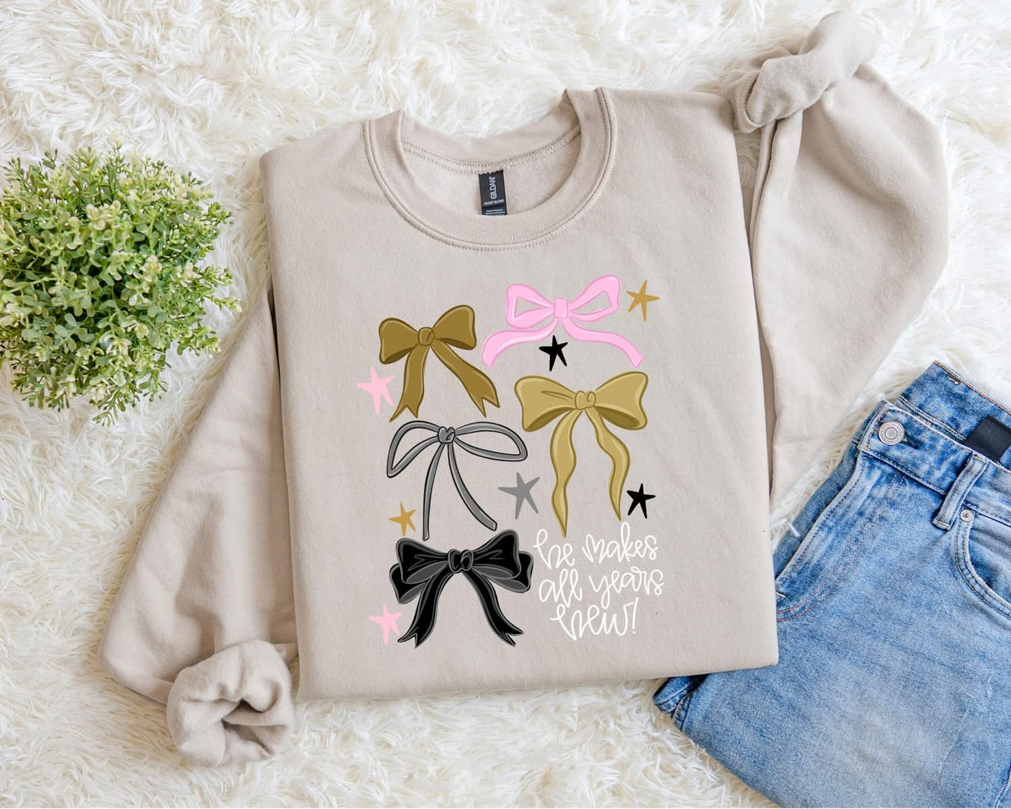 He Makes All Years New Top