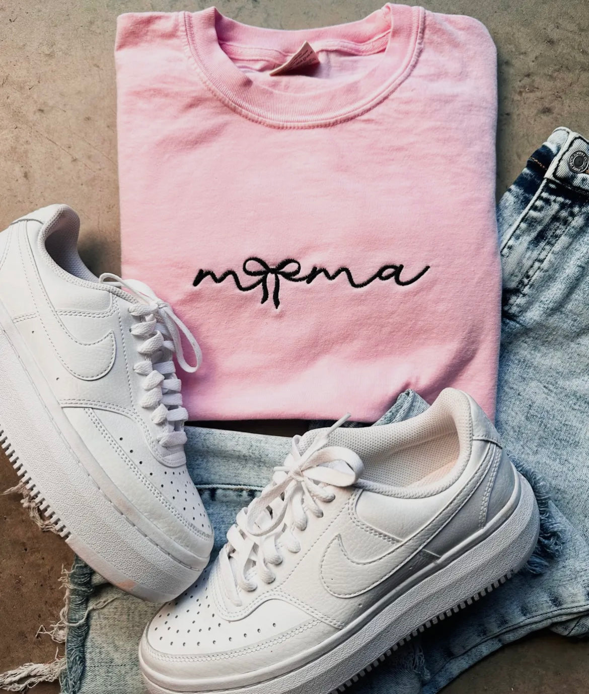 Mama Embroidery Tee